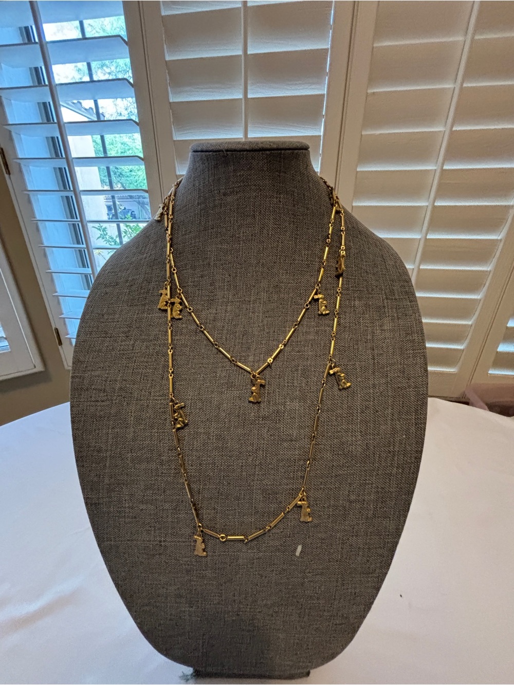 Cottage Core Grandma Easter Bunny Gold-tone Layering Necklace Vintage - Picture 2 of 3
